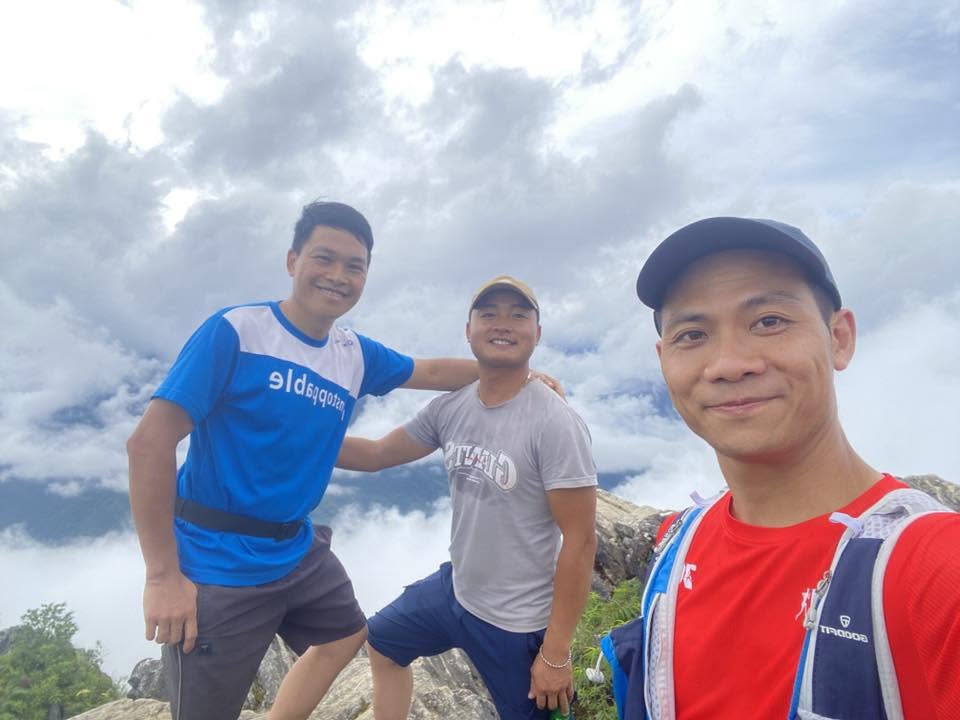 Thành Nghiêng đánh giá về Hoàng Hxn 